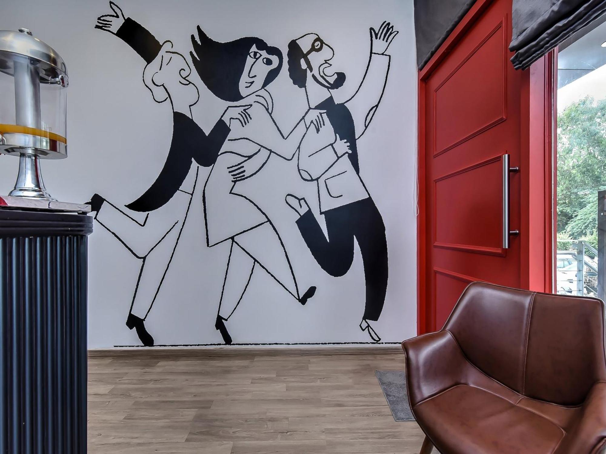 Capital O Pink Peral Hotel Джайпур Екстериор снимка